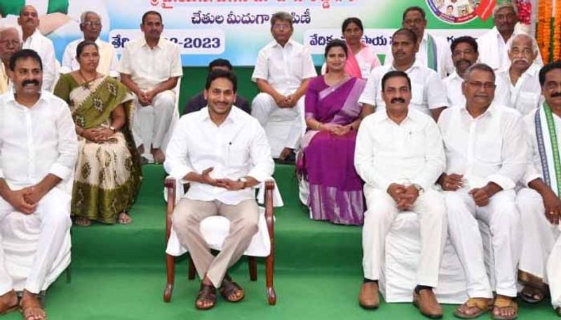 AP CM YS Jagan  Challenges  To Chandrababu , Pawan kalyan