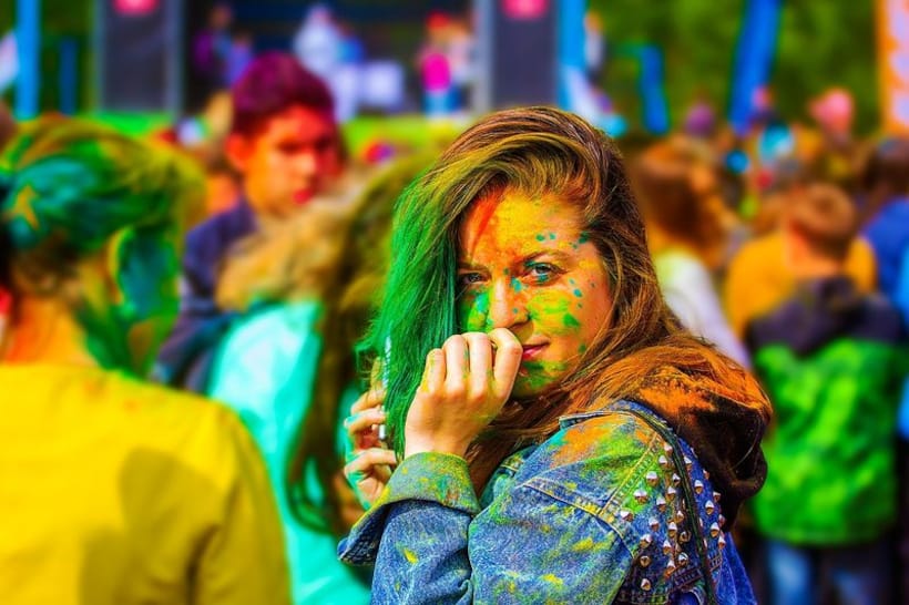 Holi 2023: Step-by-step guide to create customised WhatsApp stickers