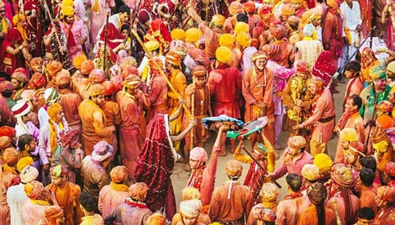 Holi 2023: Dol Jatra to Lathmar Holi, 5 unique ways India celebrates this vibrant festival  RBA