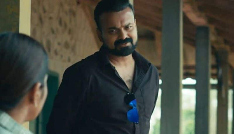 Kunchacko Boban Rajisha Vijayan film Pakalum Paathiravum review hrk