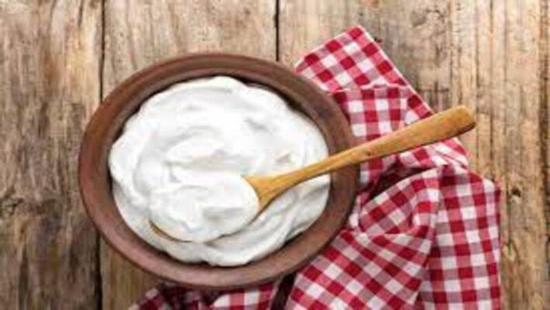 best way curd to clean kitchen