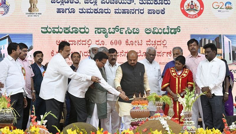 Bless to Build a New India says CM Basavaraj Bommai At Tumakuru gvd