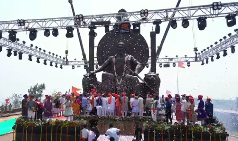 mla lakshmi hebbalkar reinaugurate shivaji statue in belagavi gvd