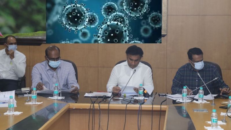 Fear of H3N2 infection for children elderly Minister Sudhakar order masks mandatory for hospital staff sat