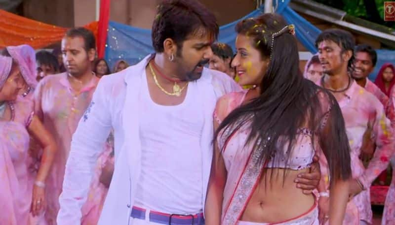 Monalisa SEXY video: Bhojpuri actress, Pawan Singh's romantic Holi song  'Jab se Chadhal Ba Phagunwa' goes viral RBA