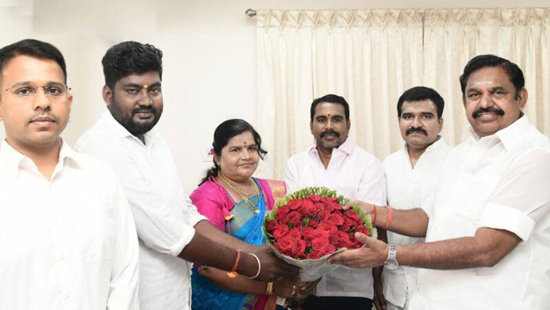 Joined AIADMK in the presence of BJP State Secretary Edappadi Palaniswami