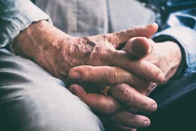 Health Tips: వయసు పైబడినా ఎముకలు దృఢంగా ఉండాలంటే.. ఈ జాగ్రత్తలు తప్పనిసరి!