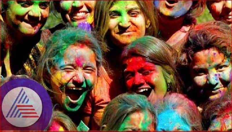 Hubli prepares for the Holi festival rav