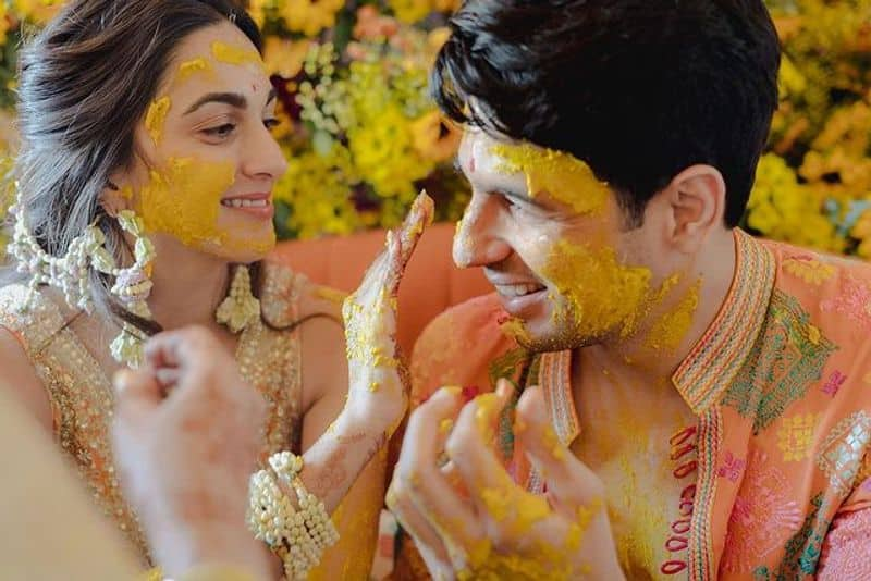 Kiara Advani and her  love  Sidharth Malhotra celebrate first Holi after wedding by sharing   unseen pics from their Haldi