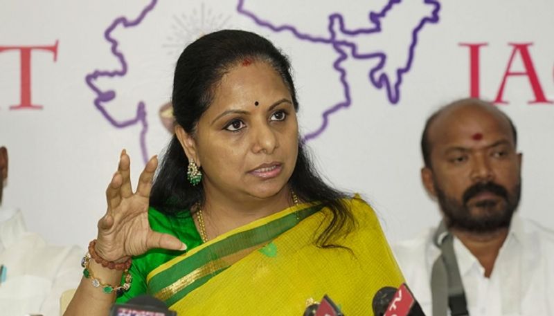 BRS  MLC  Kavitha discussing  with legal experts  Over  Enforcement Directorate Notice