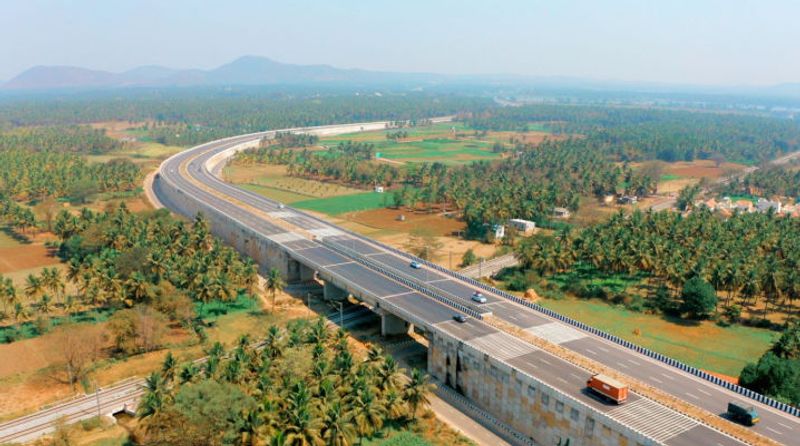 Bengaluru Mysuru Expressway NHAI submit proposal to ban Two wheeler auto and agriculture vehicle for safety reason ckm