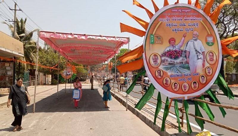 Mandya Full of Saffron For Welcoming Narendra Modi grg