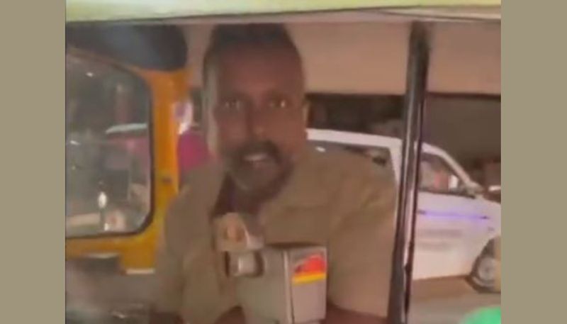 Why should I speak Hindi Auto driver lashes out at passenger viral Video ppp