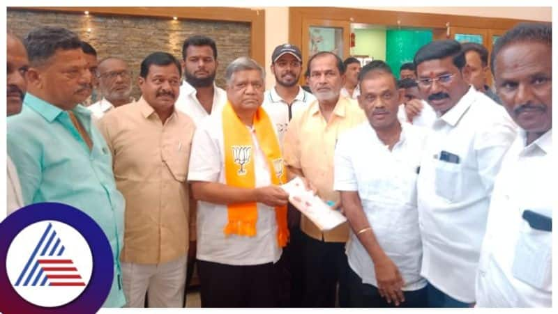 Raichur BJP ticket aspirants meet the high command gow