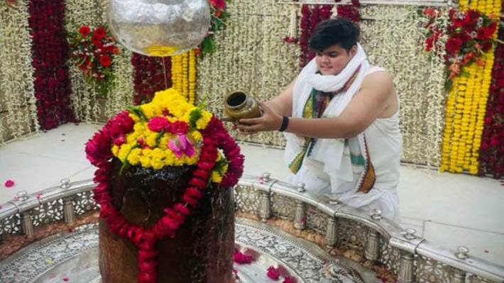 ujjain news mahakal temple pries pujari 18 years old son died due to silent attack