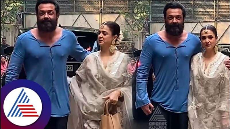 Bobby deol trolled for wearing casual outfit with wife tanya for  Alanna Pandey wedding vcs 