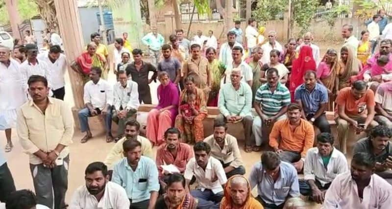 Newborn Baby died due to negligence of government doctor at yadgir gvd