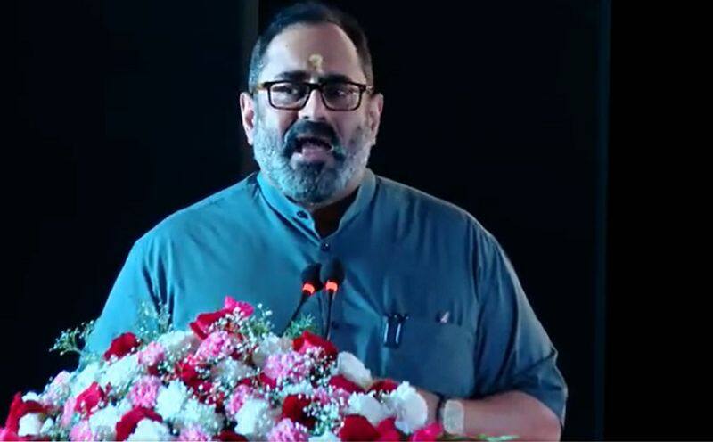 Karnataka election Union Minister Rajeev Chandrasekhar voted suh