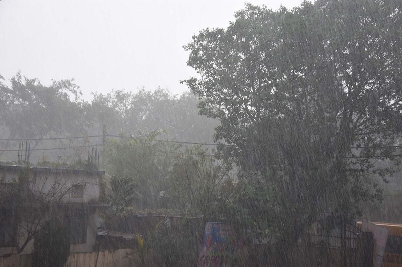 heavy rain fall and a hailstorm today in bidar gvd