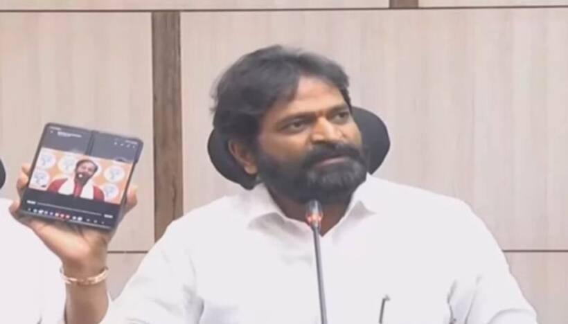 బీసీ ప్రధాని.. బీసీలకు ఏం చేశాడు?: బీజేపీపై మంత్రి శ్రీనివాస్ గౌడ్ ఫైర్