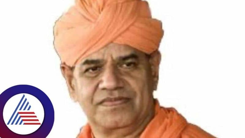 Shravanabelagola Sri Charukirthi Bhattarak Swamiji passes away Akb