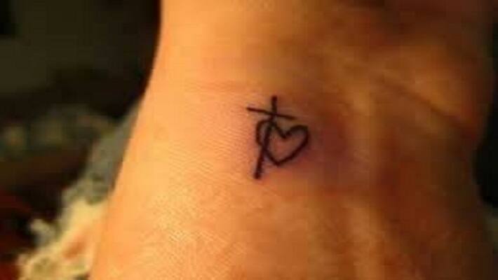 Mumbai  news A tattoo help a criminal absconding for 15 years to sent jail 