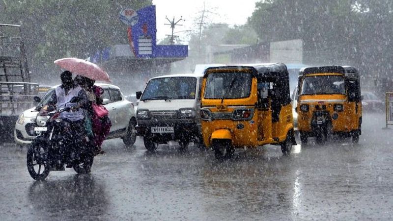 Hyderabad witnesses heavy rain along with hailstone showers lns