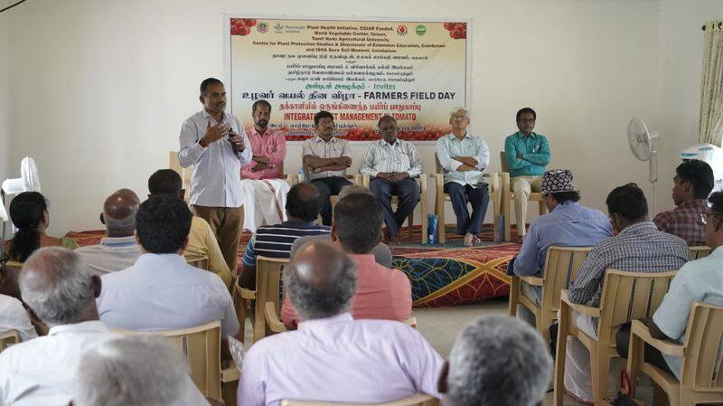 hundreds of farmers participating in farmers field day celebration conducted by isha