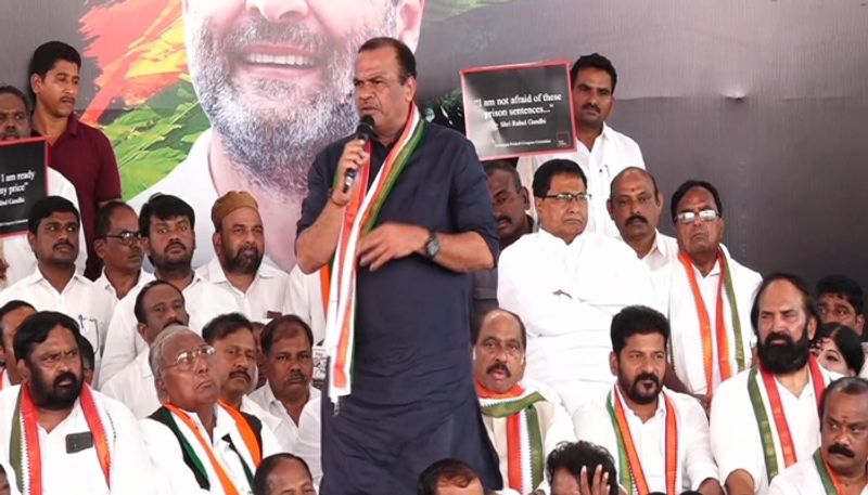 congress mp komatireddy venkat reddy skiped bjp mla etela rajender and tpcc chief revanth reddy issue ksp