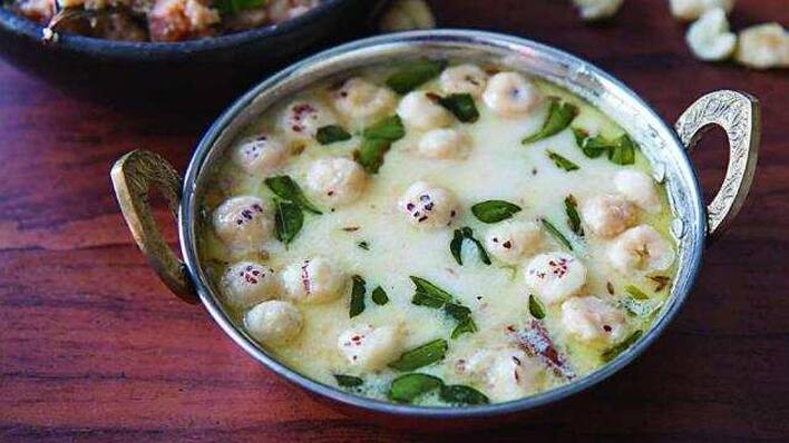 vrat wali makhana curry recipe