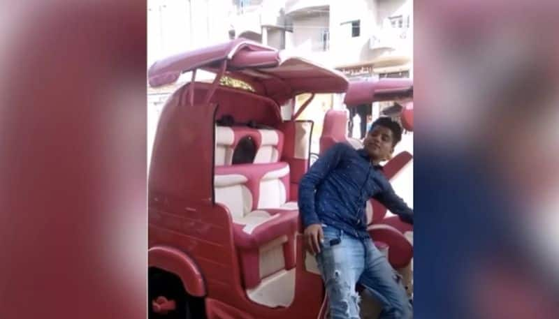 video of customized auto rikshaw going viral hyp 