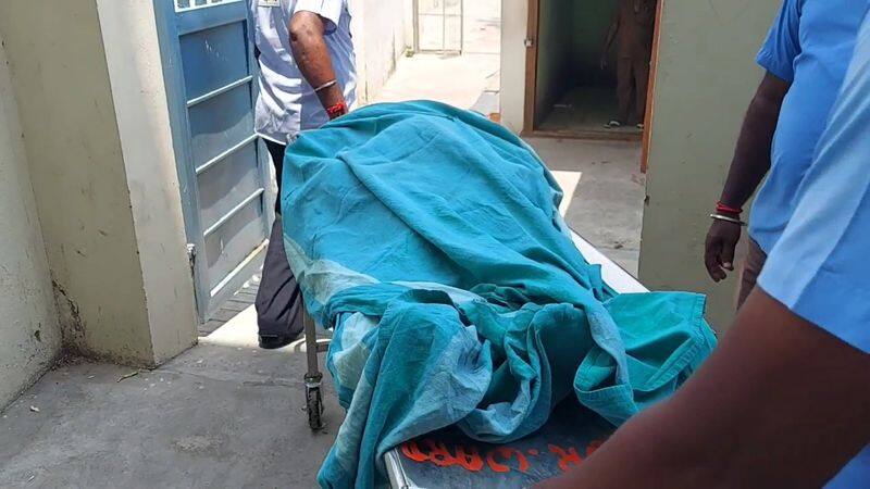 woman hanged death in government hospital bathroom in perambalur