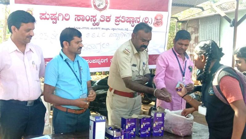 Rose and sweets distributed to SSLC students at exam centres in chikkamagaluru gvd