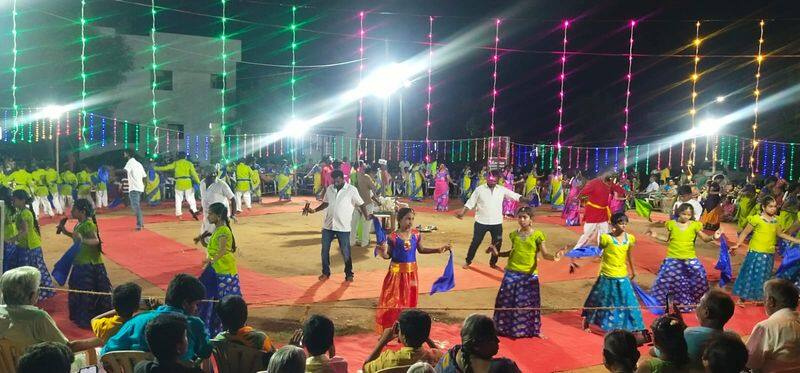 oyilattam performed by all age groups at the coimbatore temple festival 