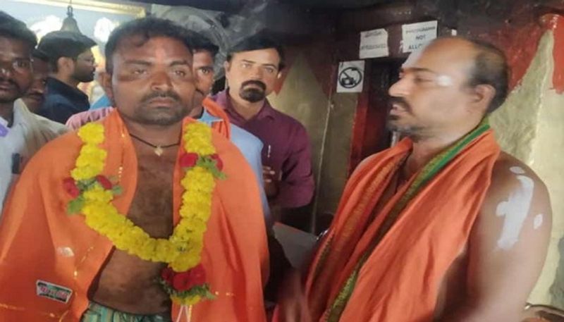 Young Man Who Climbed Anjanadri Hill carrying a bag weighing 105 kg in Gangavathi 