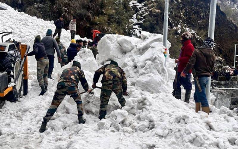 Sikkim Avalanche: Army conducts recue operation on war-footing 