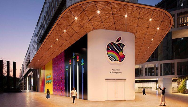 Rs 42 lakh rent no entry for rivals and more know all about Apple first retail store in India gcw