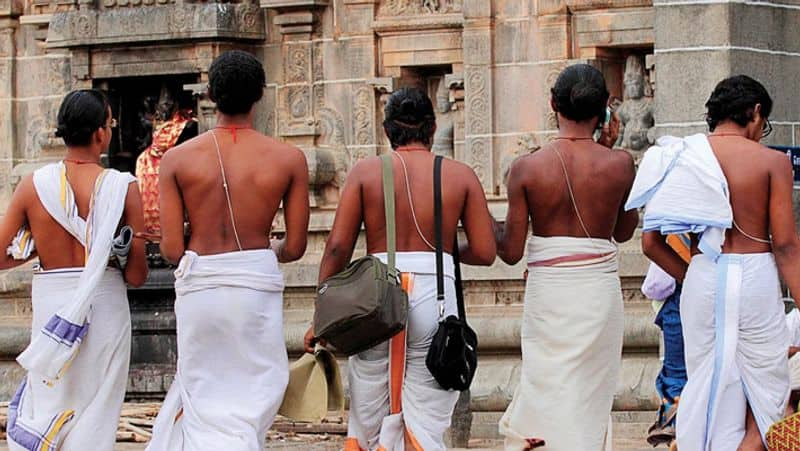 chennai dharmalingeswarar temple festivel..5 priest death drowned