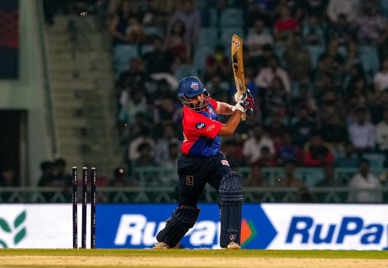 IPL 2023: DC vs MI Live Updates DC loss Prithvi Shaw early gkc