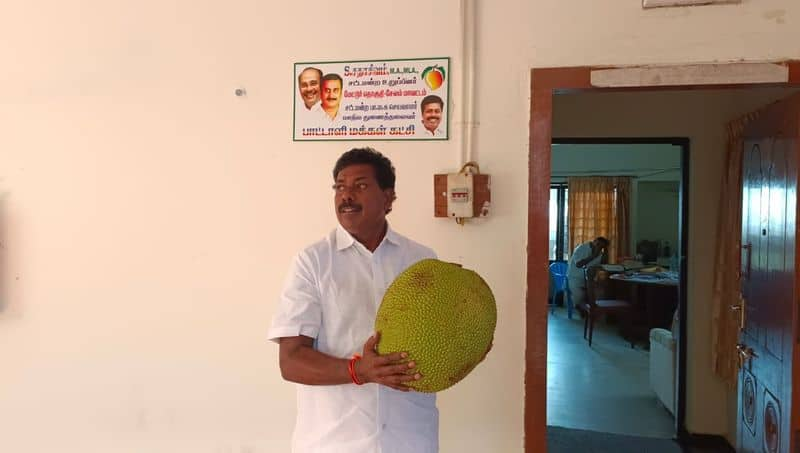 minister mrk panneerselvam gave jackfruit to MLAs