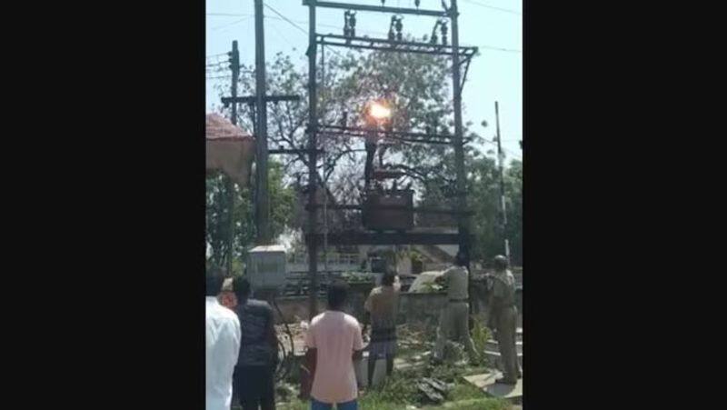 Fighting with the wife! - The husband climbed on the transformer while drunk and bit the high-voltage wire!