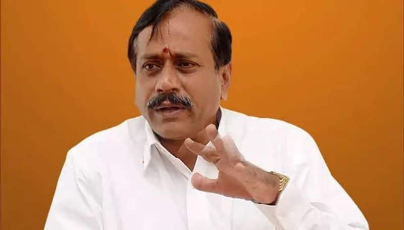 Minister Palanivel Thiagarajan should not be deprived of his post.. H.Raja