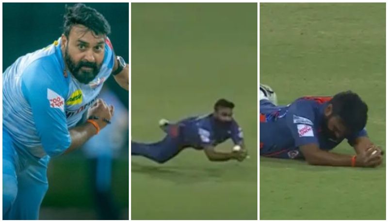 IPL 2023 40-Year-Old Amit Mishra Takes A Crazy Diving Catch btb