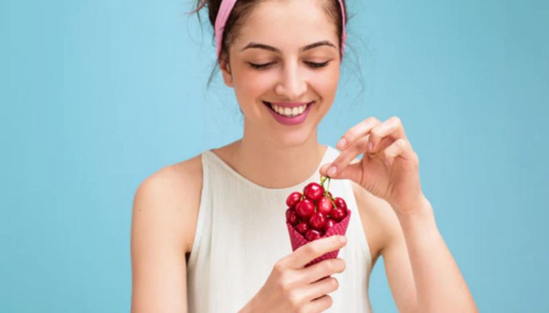 summer fruits to eat for glowing and healthy skin azn 