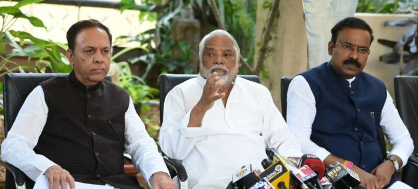 విపక్ష కూటమి భేటీకి వెళ్లకపోతే  బీజేపీతో ఉన్నట్టా?: కేశవరావు