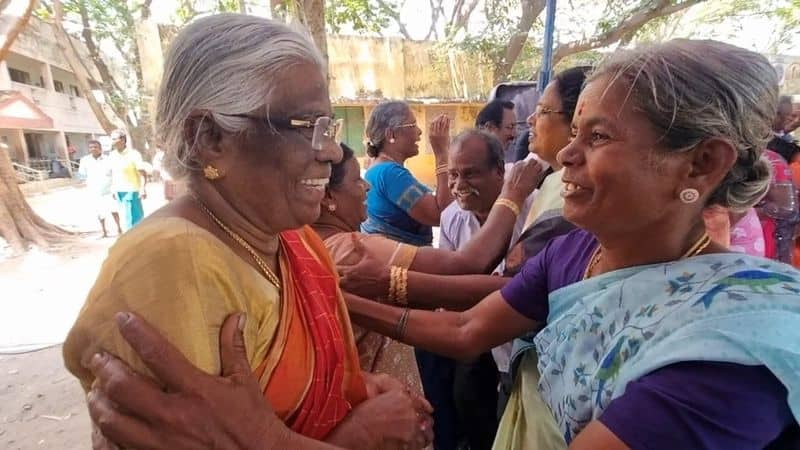 1985 year batch students held alumni meet in puducherry government school