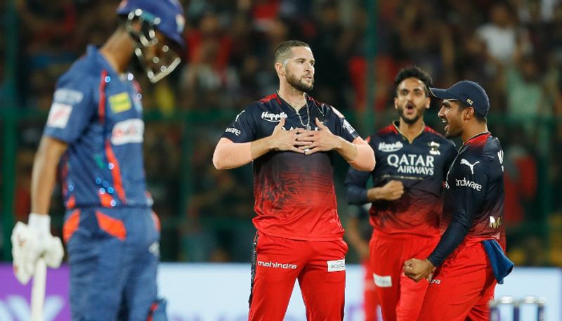 lucknow super giants lost three wickets against rcb while chasing 213 saa