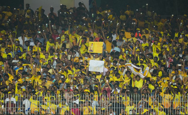 Fans lashes Chennai Super Kings for mismanagement of Tickets by India Cements employees gkc