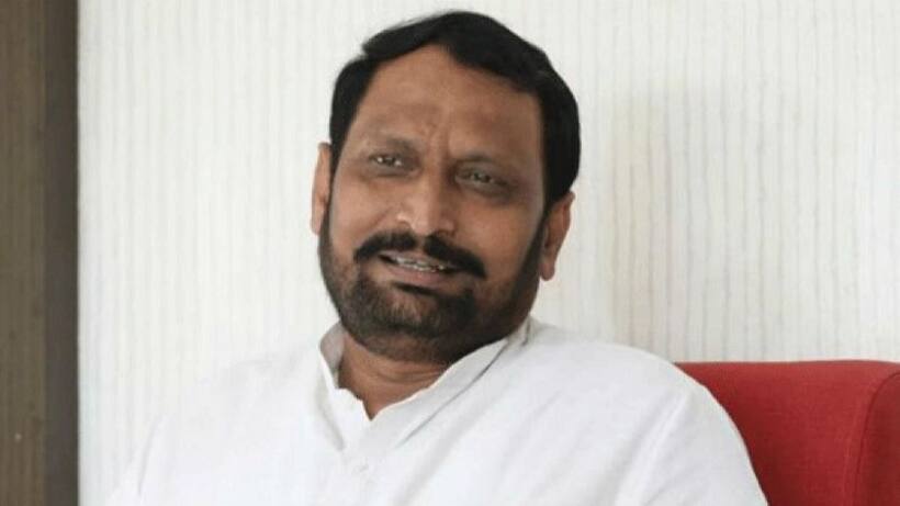 'It was a mistake to select Nirmala Sitharaman as MP from Karnataka': Congress MLA Laxman Savadi