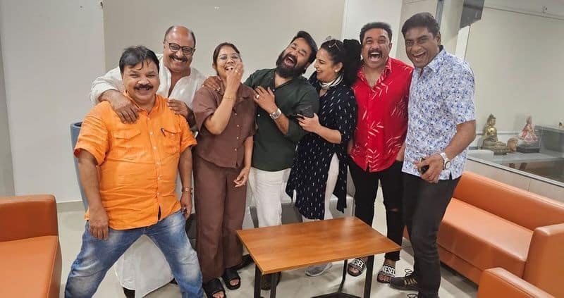 Rachana Narayanankutty birthday celebration pic mohanlal siddique shwetha menon nsn